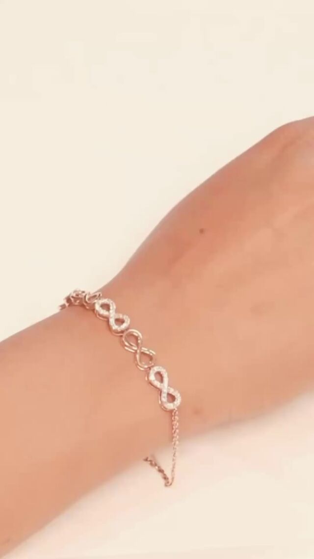 Every detail tells a story of elegance ✨ Adorn your wrist with the brilliance of lab-grown diamonds, crafted for the bold and beautiful. Shine brighter, because you deserve nothing less. 💎 

#lagani_jewellery #sparklewithpurpose #luxuryredefined ”