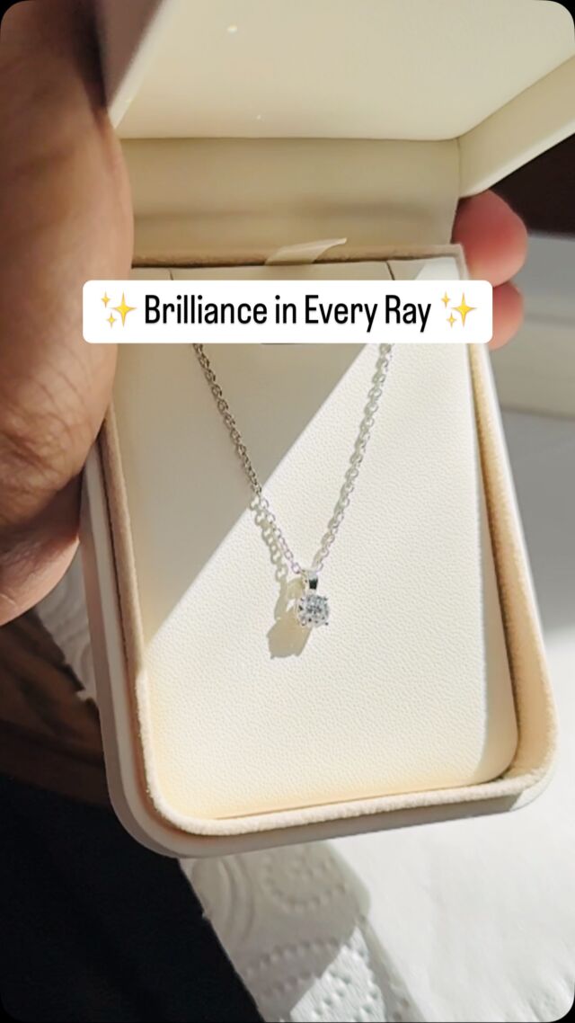 The magic of lab-grown diamonds—pure sparkle, timeless elegance. ☀️💎

Let the light do the talking!

#laganijewellery #ethicalluxury #diamondglow #sustainablesparkle #labgrowndiamonds